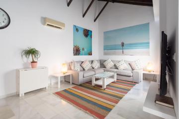 ML3C-Marble Penthouse-Prime location-High Ceilings