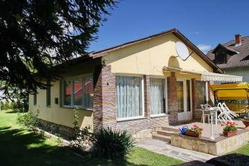 Holiday home in Balatonkeresztur 19529