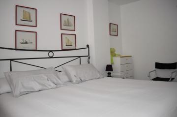 Magnolia, habitación matrimonial con baño privado, en casa compartida