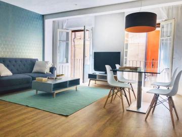 Apartamento en pleno centro al lado Catedral. WIFI.