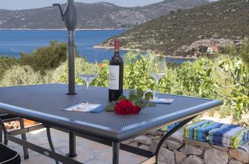 SIESTA, a house in the nature on the island