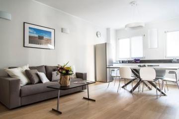 Brand new apt , City Life district