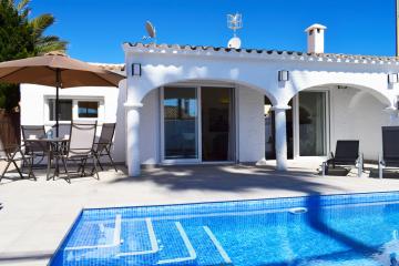 Bacalla Piscina Privada Les Marines CH3200
