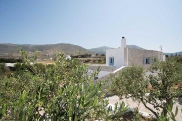 Elegant Traditional Cycladic Flat Orpheus with balcony