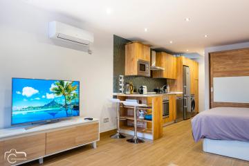 Estudio moderno en Elviria, Marbella