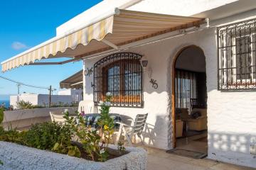 Gepflegter Bungalow mit Meerblick