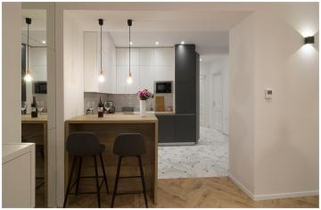 Stylish - Centre Apartment Theatre View
