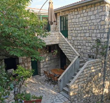 Apartment country house Veronika