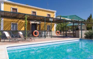 Stunning home in Archidona with 5 Bedrooms and Outdoor swimming pool