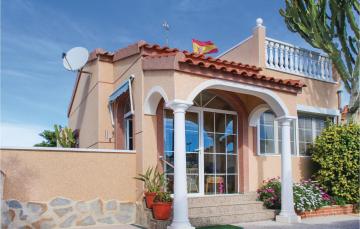 Amazing Home In San Fulgencio With 2 Bedrooms, Wifi And Outdoor Swimming Pool