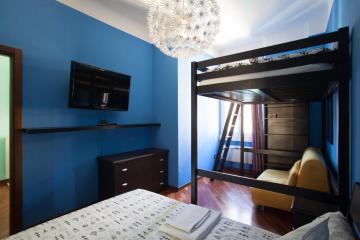 Colorful apt in Milano