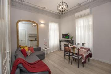 Sophisticated apartment in Syntagma by GHH