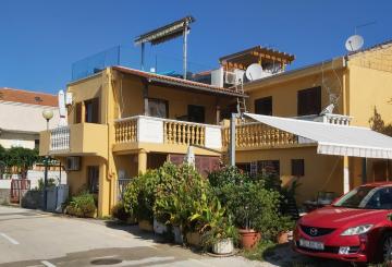 Apartmani More