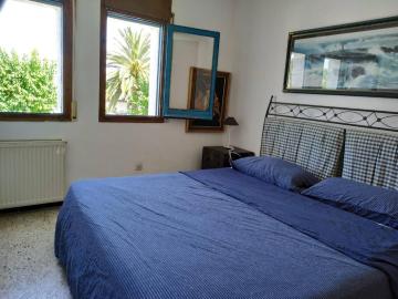 Apartment in Villa by the Channel