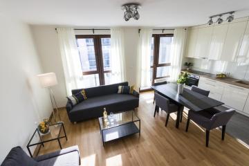 Big Apartment Old Town - 3 Rooms - Garage - Lift