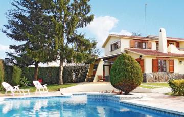 Stunning home in lAmetlla del Valles with 3 Bedrooms, WiFi and Outdoor swimming pool
