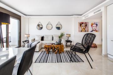 Luxurious 2 Bed Puerto Banús Apt - RDR193