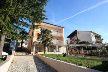 EVICA 1