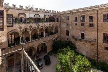 Ajutamicristo Domus by DomuSicily