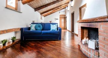 ALTIDO Charming Flat for 6 in historic Carrobbio