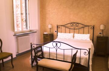 ANFITEATRO HOUSE romantica Lucca