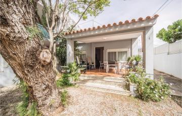 Awesome home in Benicassim with 3 Bedrooms
