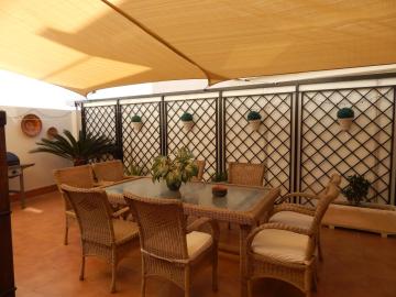 FANTASTICO APARTAMENTO EN EL CENTRO DE NERJA