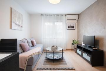 Travel City Suite