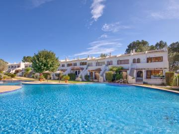 Apartment Los Lagos by Interhome