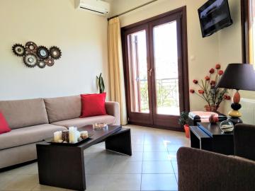 Pelion-Seaside Luxury House with parking