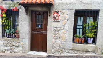3 bedrooms house with balcony and wifi at La Hoya Salamanca