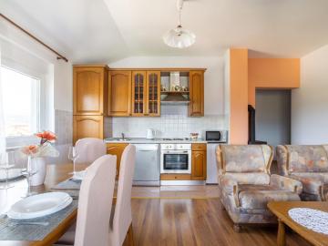 Modern Apartment in Vi kovo with Balcony
