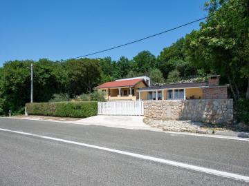 Soothing Holiday Home in Starigrad near Sea