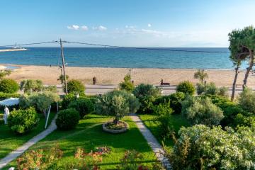 Dimi Seafront apartment- OIKEIO homes