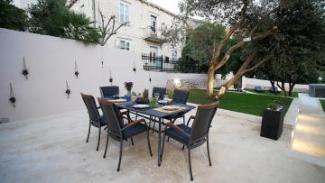 Holiday Home Festina Lente