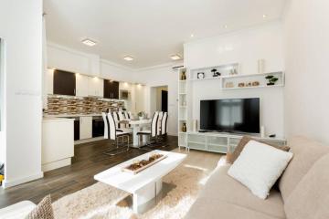 Eiffel Palace Luxury Dream Home 1