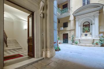 ROME CENTRAL SUITES A,B,C