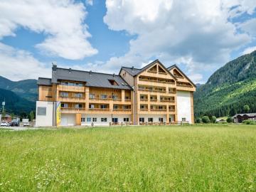 Cozy Apartment in Gosau with shared Sauna
