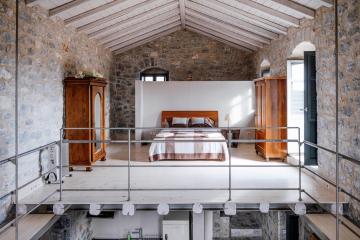 1BDR Loft in Stone Tower, majestic view in Mani