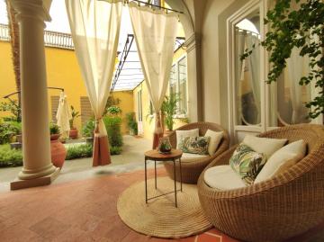 Renascentia Garden Relais