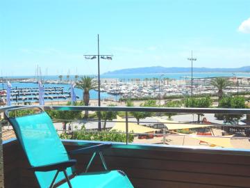 Apartment La Platja
