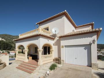 Stunning Holiday Home in Alcalali with Private Swimming Pool