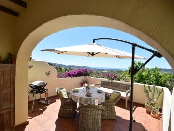 Semi detached house with beautiful sea views and communal pool
