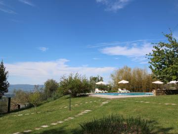 Rural agritourismo with panoramic swimming pool