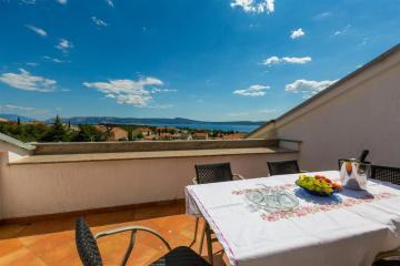 Apartment in Selce 39197
