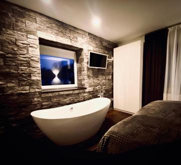 TRENDY HOUSE 193
