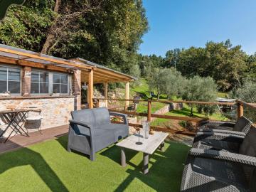 Rustic Holiday Home in Monsagrat with Private Pool