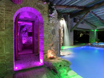 Luxurious villa in Guardea with private spa