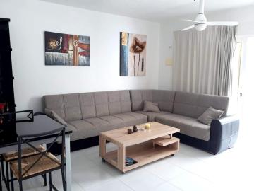 One bedroom appartement with shared pool garden and wifi at Costa del Silencio 1 km away from the beach