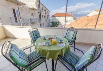 Apartment Lile - 30m from beach